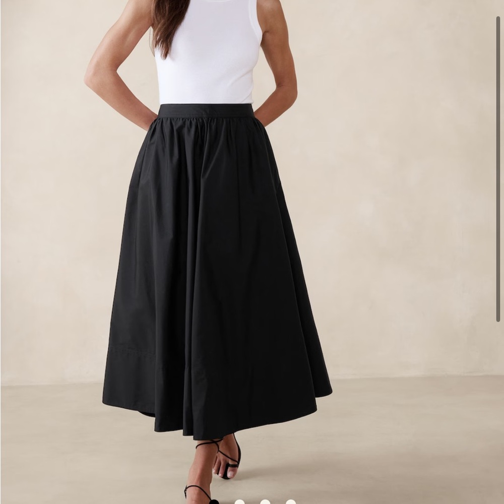 Banana Republic - Ariella Poplin Midi Skirt - Size 4 - Black
